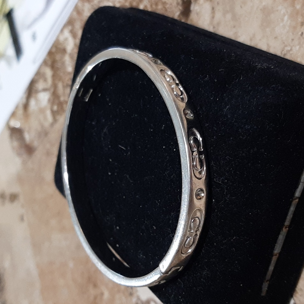Coach Silver Stone Bangle with clasp NWOT
